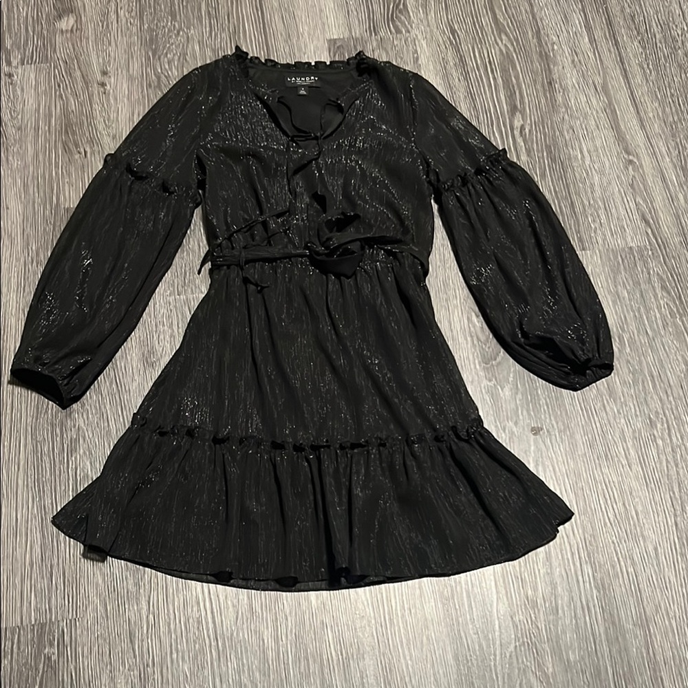 Laundry By Shelli Segal Black Cocktail Mini Dress with V-Neck Bishop Sleeves